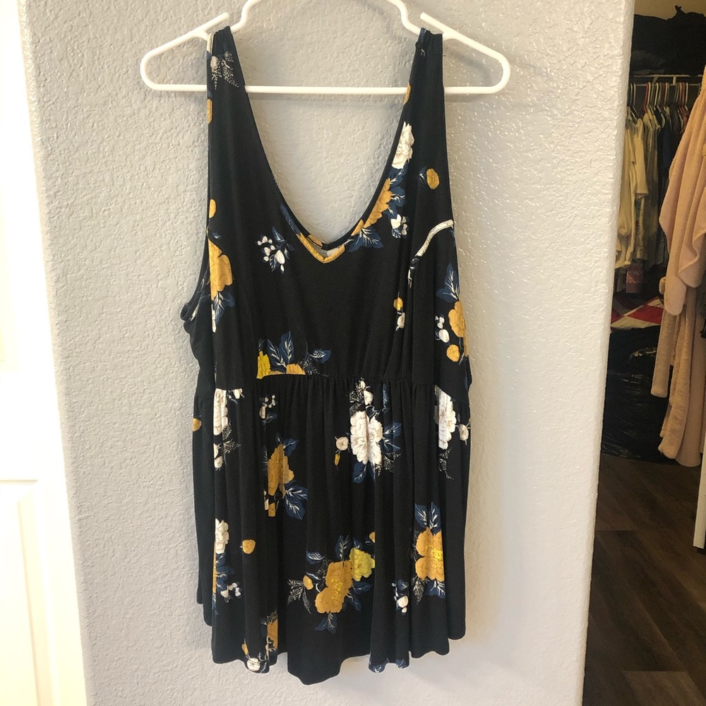 3X Torrid Super Soft Knit Black Floral Tank Top